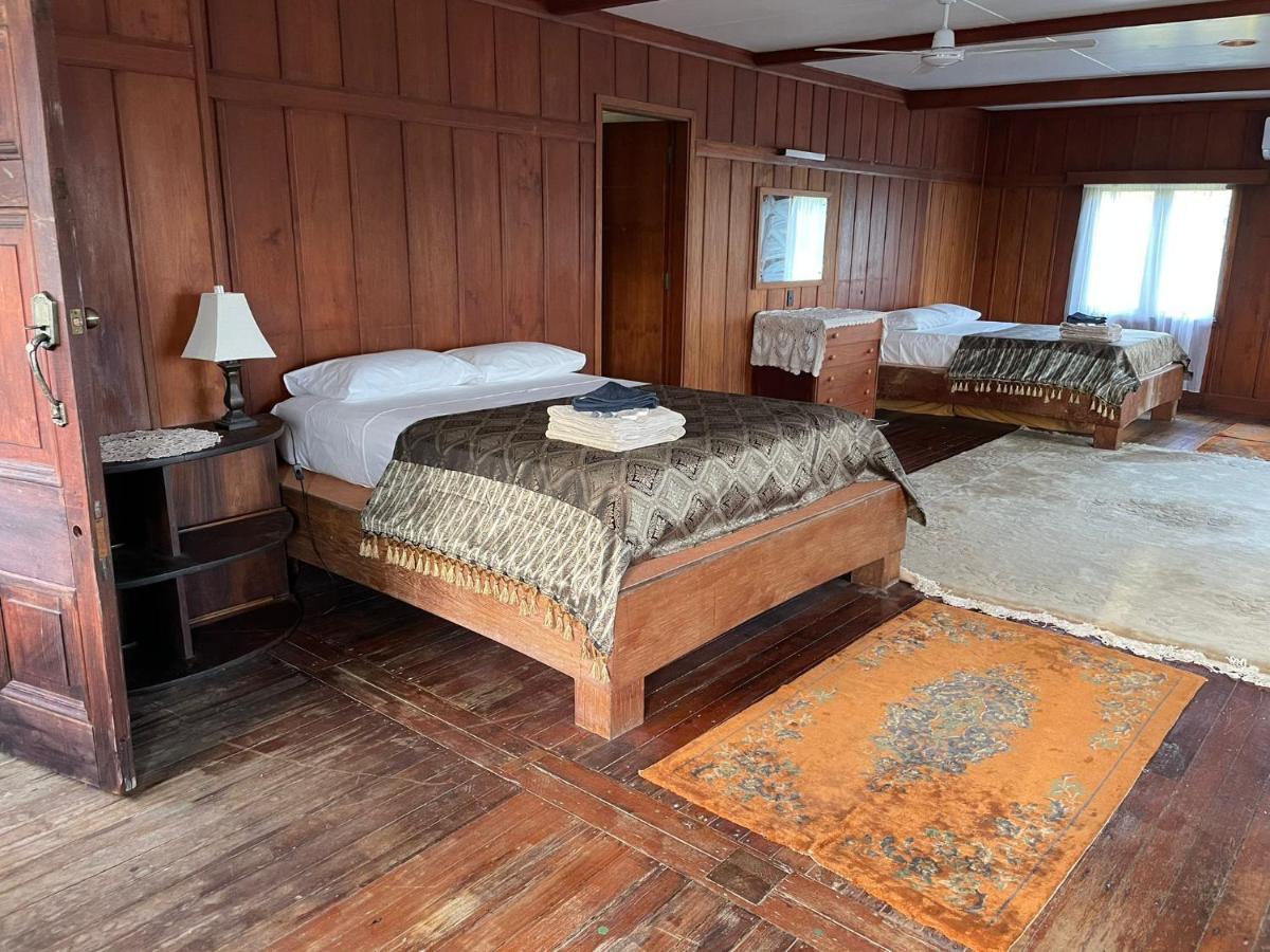 Oceania House Hotel Bantam Village المظهر الخارجي الصورة